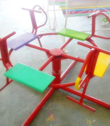 ม้าหมุน 4 ที่