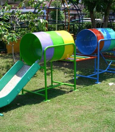 ถังลอดคู่กระดานลื่น