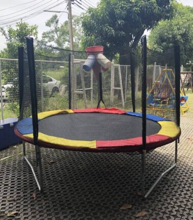 แทมโพลีน