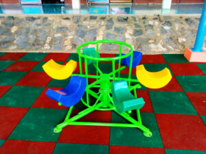 เล่น ม้าหมุน