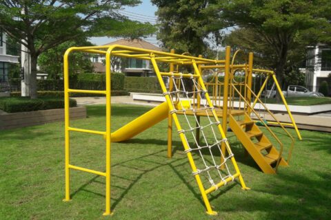 กระดานลื่น เหล็ก