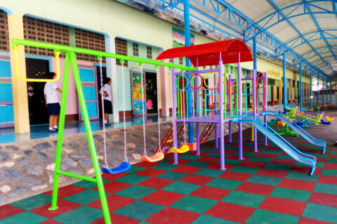 เครื่องเล่นสนาม ระดับก่อนประถมศึกษา แบบ 1