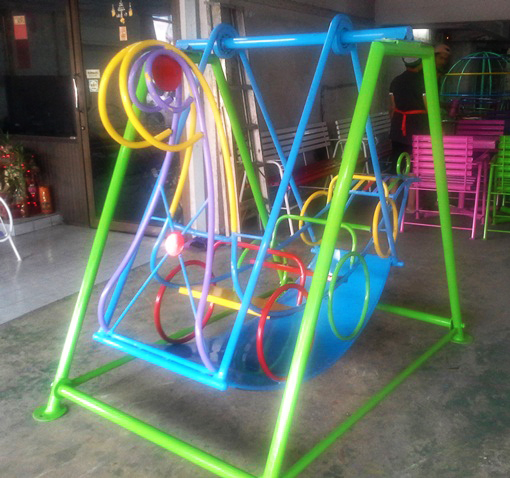 เรือไวกิ้ง เครื่องเล่น